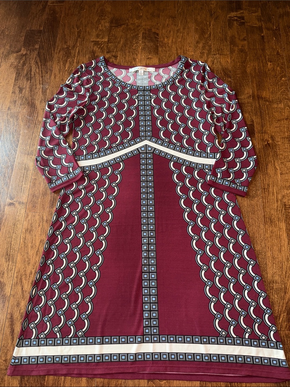 Max Studio Maroon Geometric & Medallion Print Top
